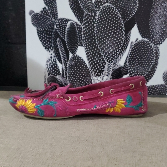 Anthro Floral Embroidered Pink Loafers Hot Pink Flats Fuscia Slip On Moccasins - Picture 7 of 11